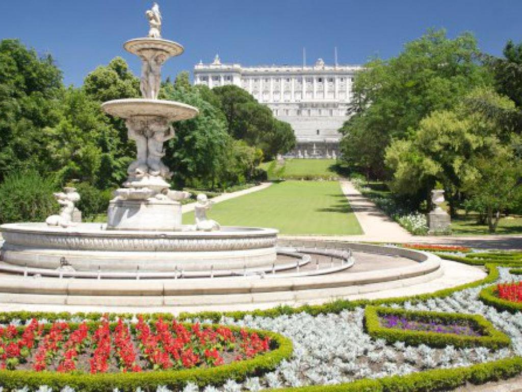 Madrid Citymad Six Exterior foto